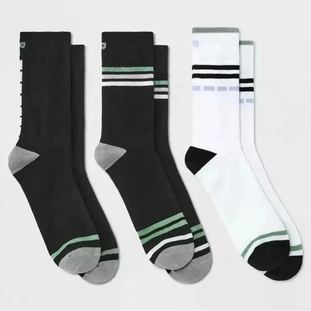 6 Pairs of Thieves Men’s Crew Socks